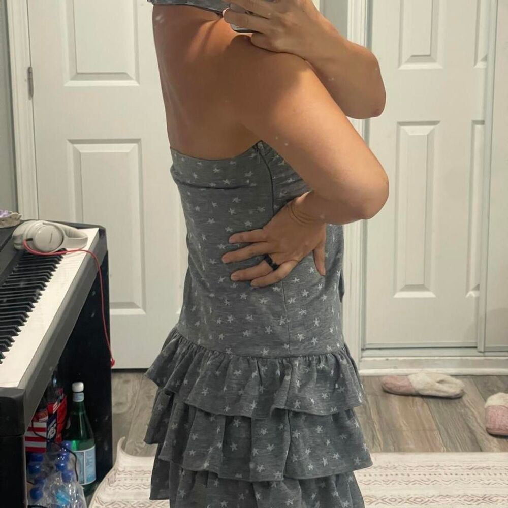Indie Designer Star Dress - Picture 2 of 8